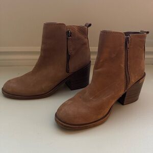 ALDO high heel boots Brown. Fuzzy in the inside.